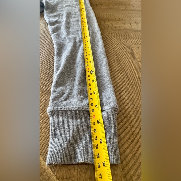 🙏 Spiritual Gangster - Gray Pullover - size Medium - Picture 8 of 9